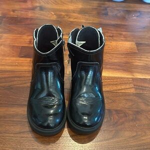 Ugg girls boots size 4